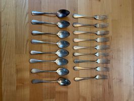 Silberbesteck 8 Löffel und 9 Gabeln