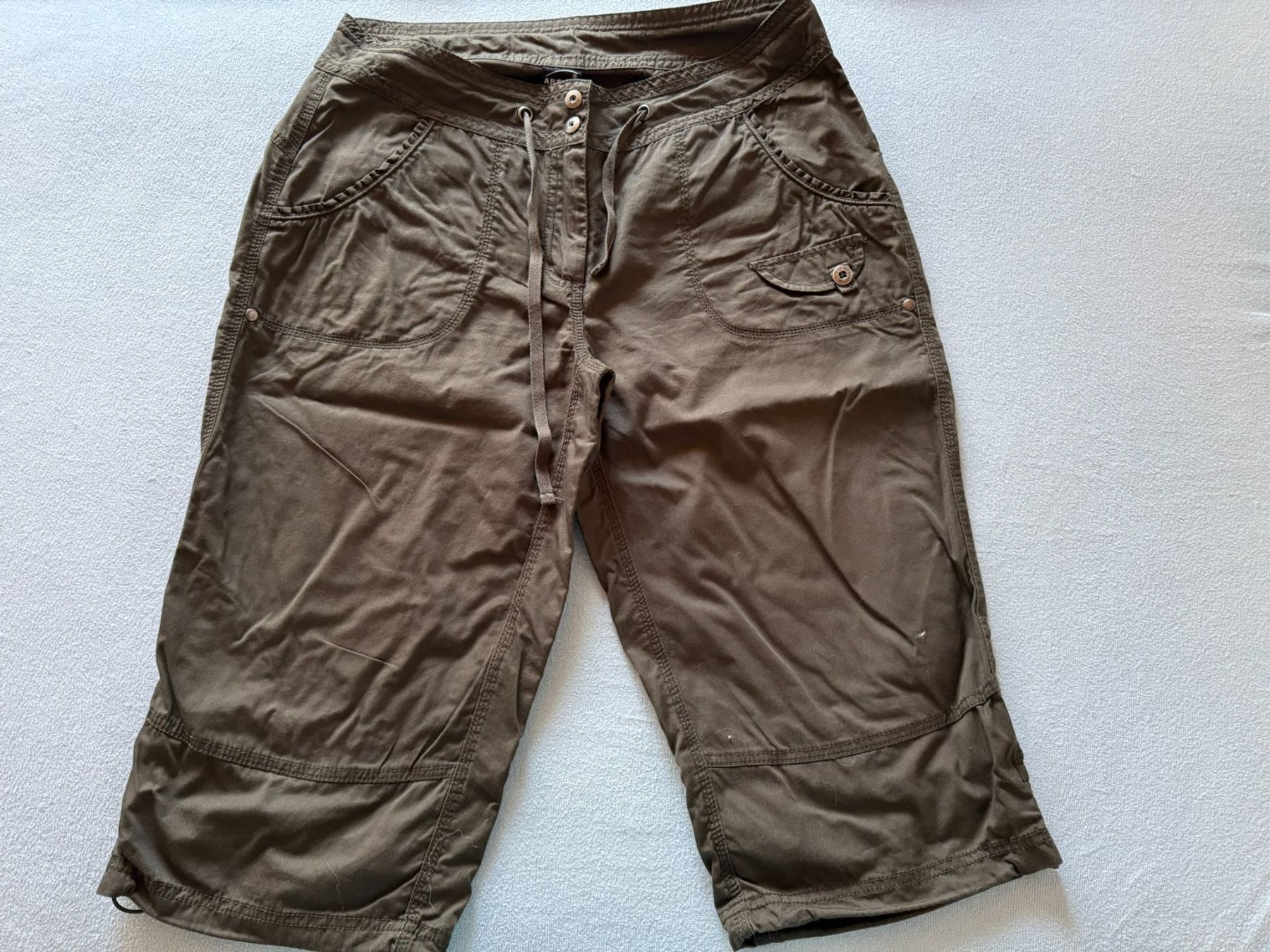Hosen: Damen 3/4 leichte Sommerhose oliv – Neu (gemäss Beschreibung) aus Wohlen AG von Andaras20