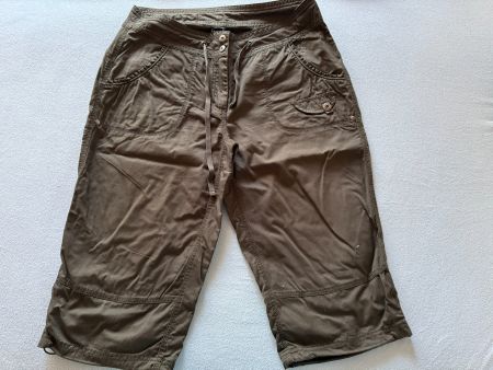 Damen 3/4 leichte Sommerhose oliv