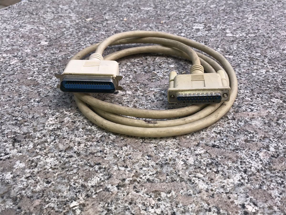 Cavi: Centronics Kabel, 25-pol DB-25 auf Centronics – Usato da Brugg AG venduto da Pedro4