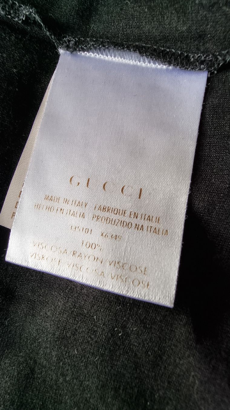 Gucci T-Shirts: Damen-T-Shirt-GUCCI – Neu (gemäss Beschreibung) aus Pfäffikon SZ von hrs_k2tn 7