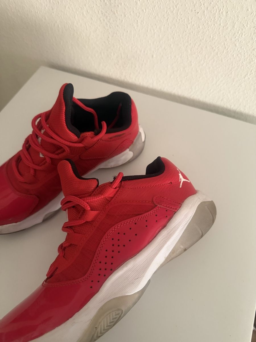 Jordan Herrenschuhe: Baskets Jordan rouge taille 38 bon état – Gebraucht aus Perly von sha_dry8 1