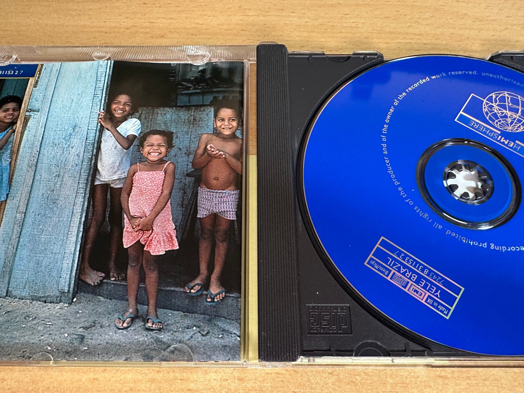 CD: L8 Various – Yelé Brazil – Usato da Rikon im Tösstal venduto da Alpenmutz 2