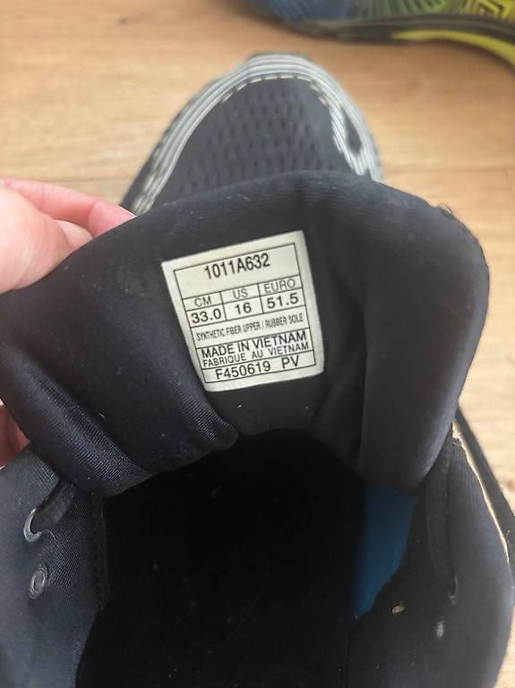 Scarpe da uomo: ASICS Laufschuhe, gr 51,5 – Usato da Küttigen venduto da san_2x92 4