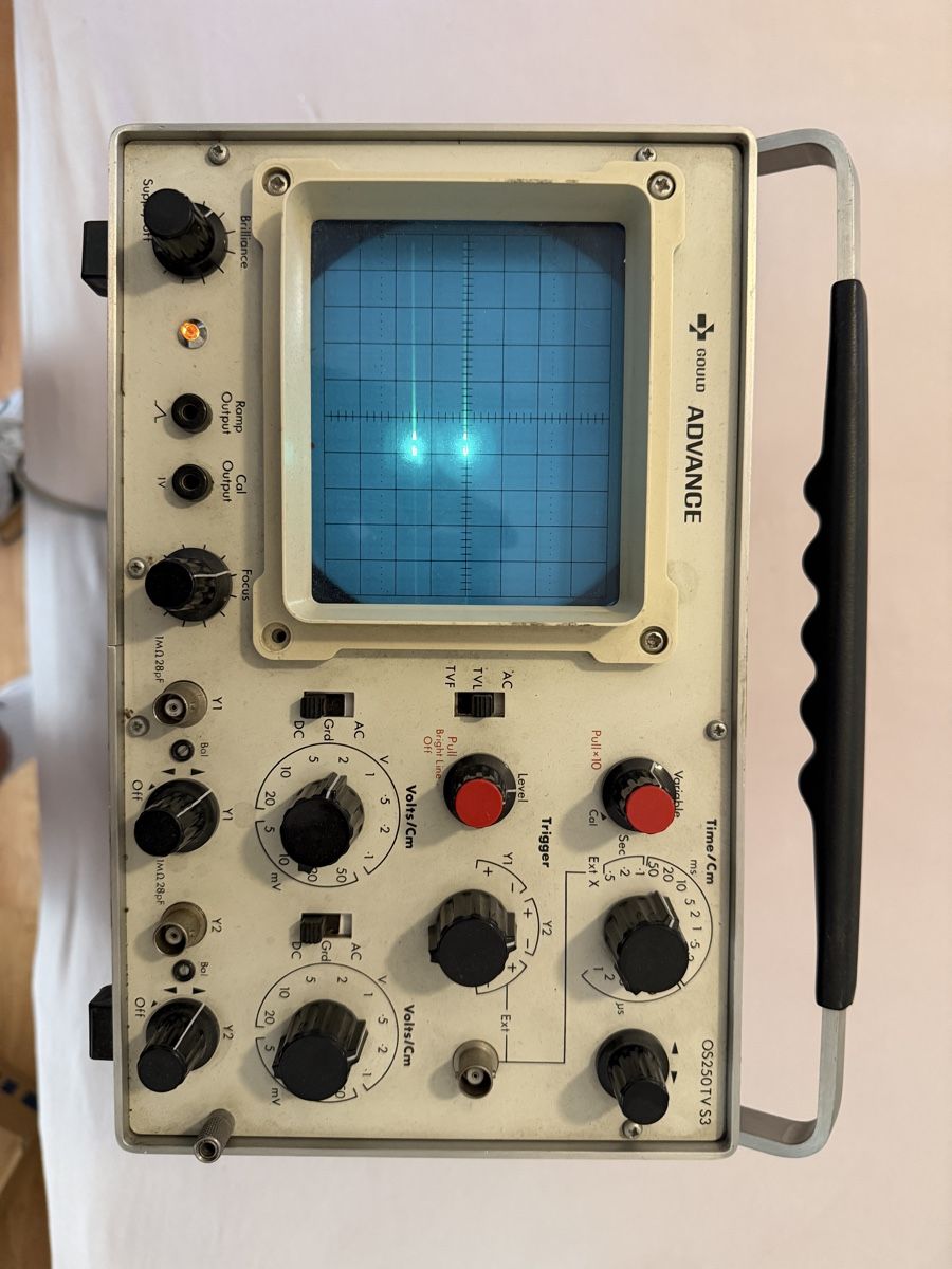 Misurare: Oszilloskop – Usato da Dänikon ZH venduto da pingu9797