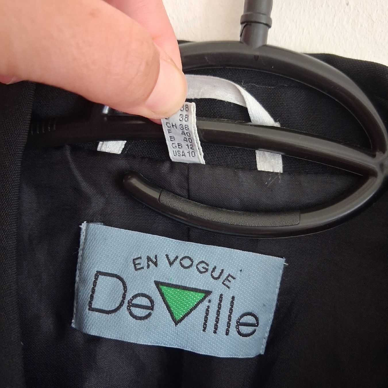 Giacche: Vintage En Vogue DeVille Black Jacket  – Nuovo (secondo la descrizione) da Wil SG venduto da tre_g2l7 1