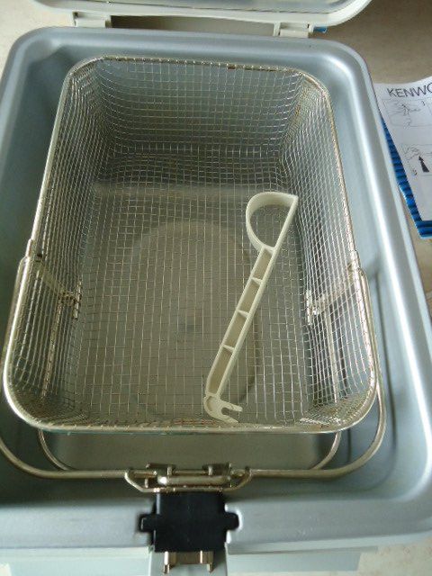 Kenwood Appareils de cuisine: Friteuse Kenwood – D'occasion à Stein AR par dylesi 2