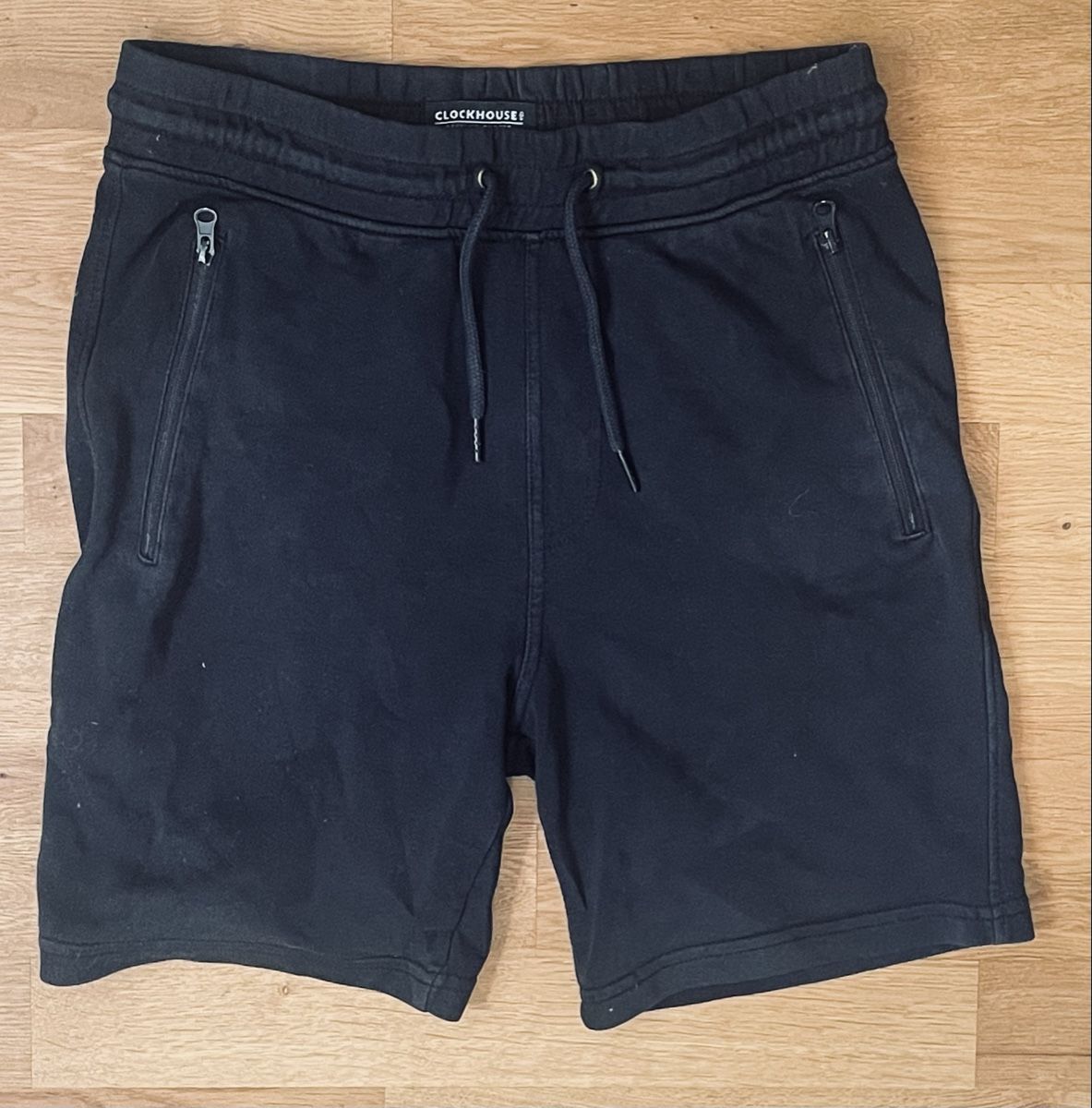 C&A Pantalons: Schwarze Shorts von Clockhouse – D'occasion à Himmelried par Lucas1212