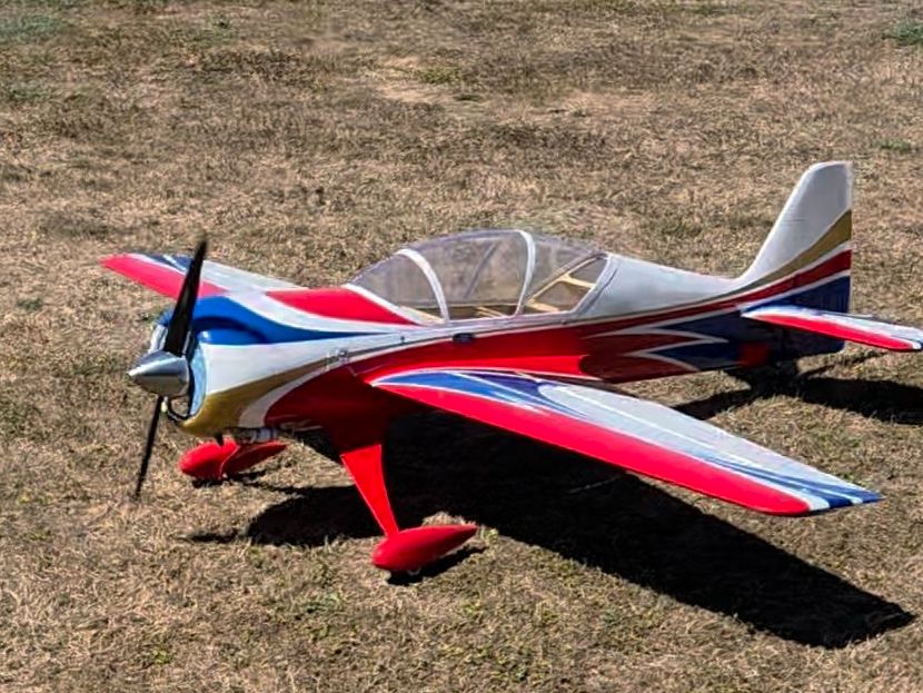 Modellismo RC: Sebart Sukhoi 2.2m – Usato da Besenbüren venduto da oli_6ts9