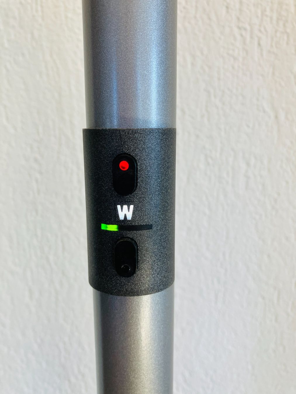 Lampade: Waldmann Design Stehleuchte EOS DVS 455P Stehlampe – Usato da Fislisbach venduto da Promo 1