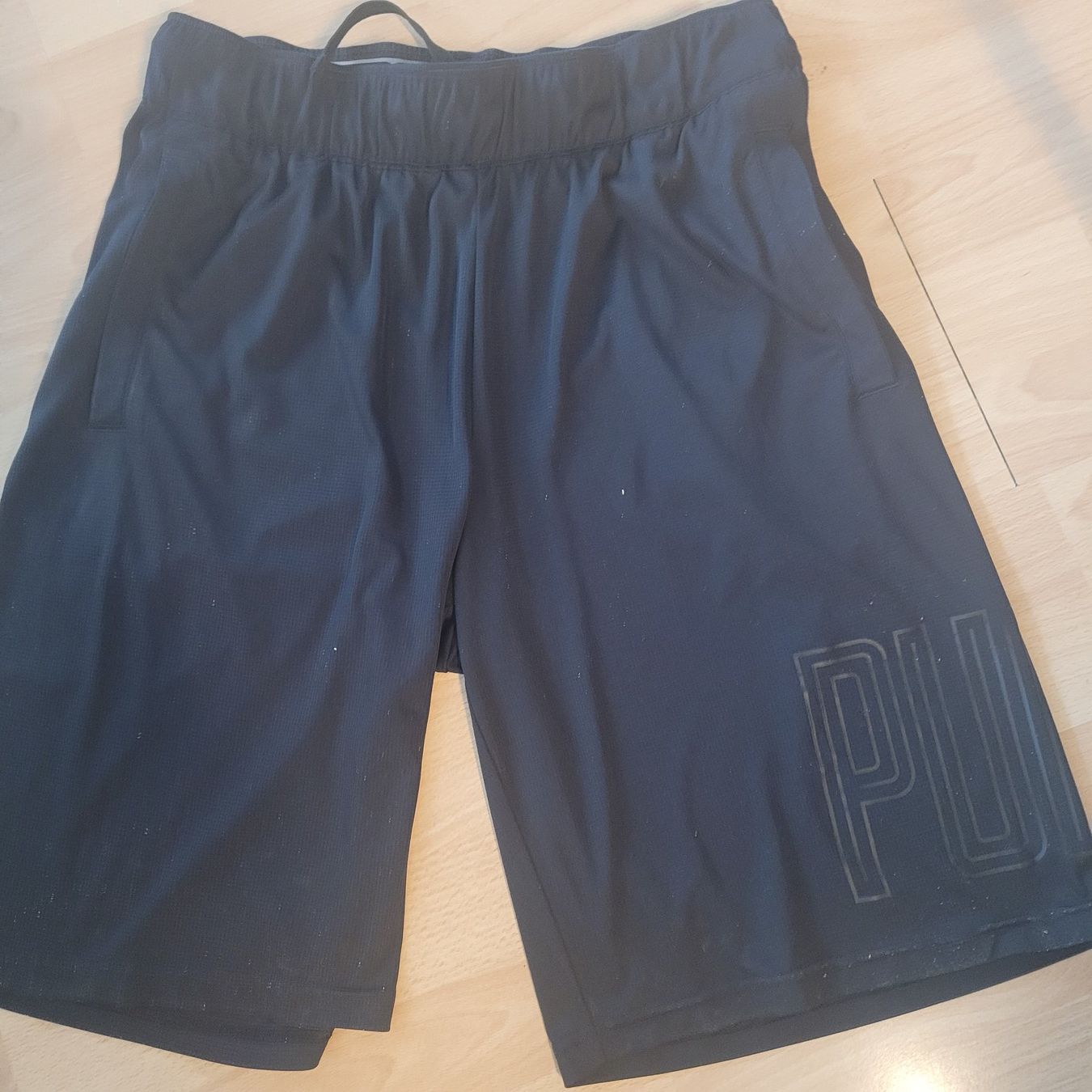 Puma Pantaloni: Turnhose Puma M Shorts – Usato da Winterthur venduto da CoNoPa 1