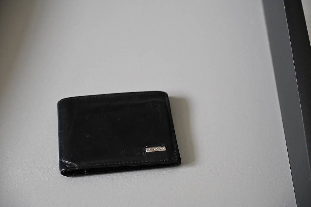 Michael Kors Brieftaschen: Michael Kors Portemonnaie Leder – Gebraucht aus Laupersdorf von noah.bruttel