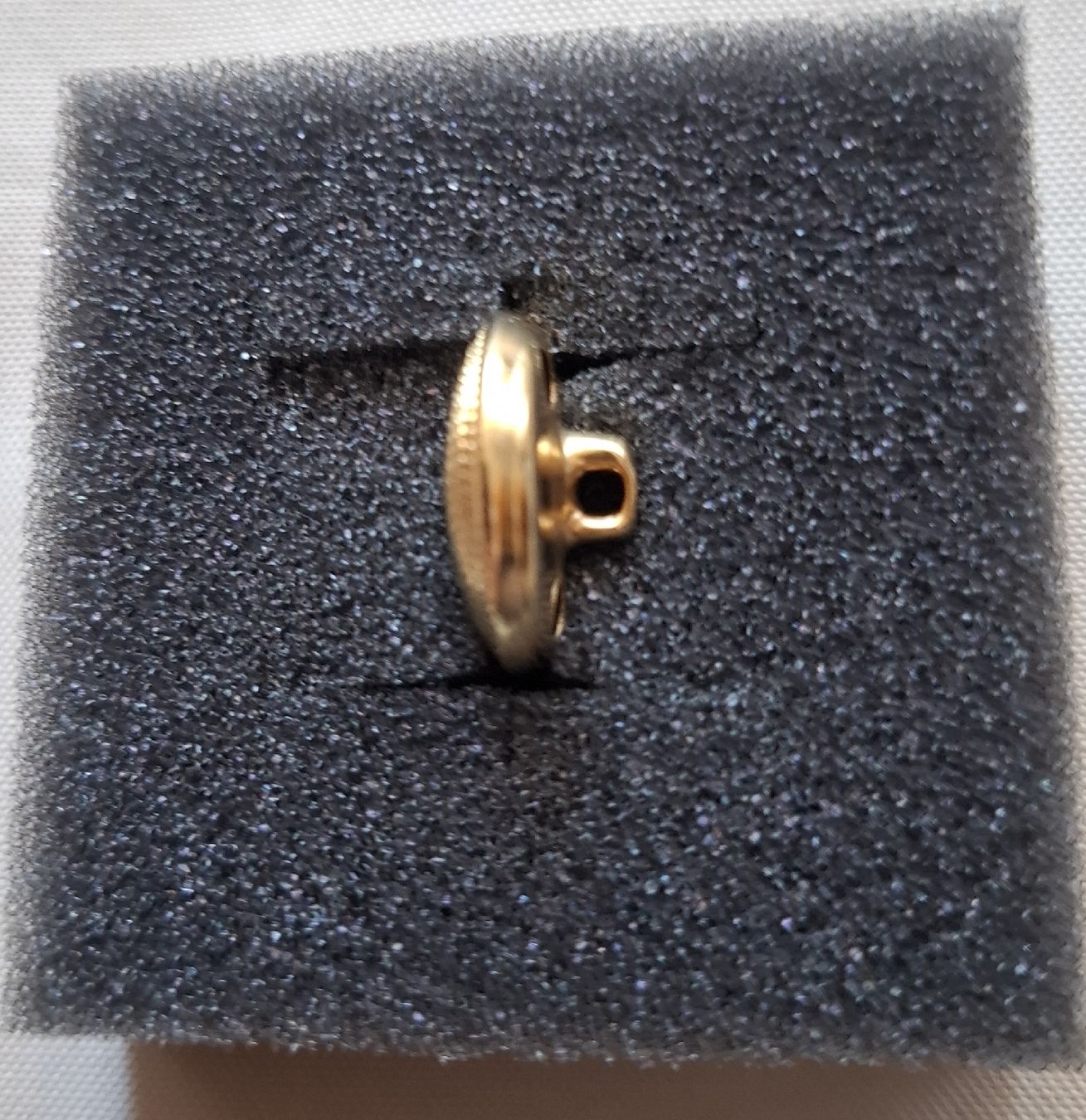 Knöpfe: 10 Knöpfe goldfarben, Metall, 19 mm. – Gebraucht aus Dietikon von Hirschkopf 4
