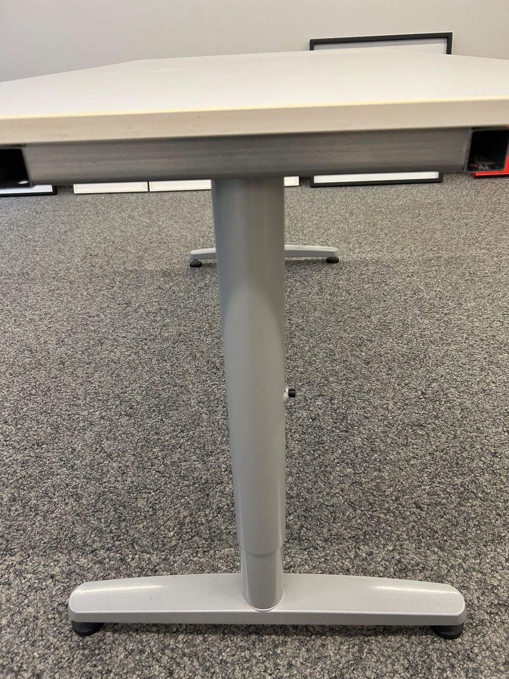 Scrivanie: BÜROTISCH / SCHREIBTISCH / PULT – Usato da Schmerikon venduto da Tintling 1