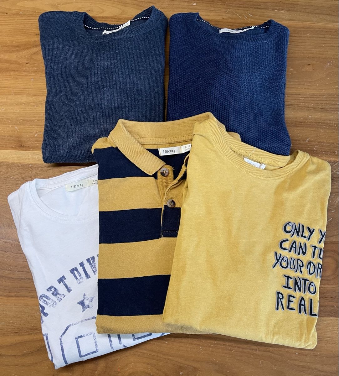 Lotti & Set di vestiti: 2 Pullover, 3 Sweatshirts / Grösse 128-140 – Usato da Oberentfelden venduto da Barbabella21