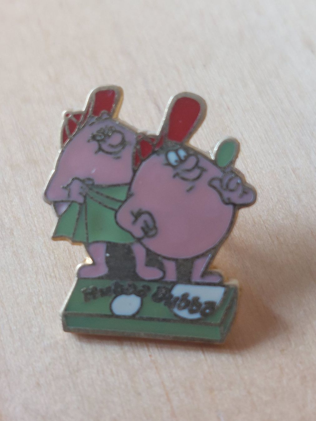 Placchette & Badge: 5 HUBBA BUBBA -  PIN – Usato da Gipf - Oberfrick venduto da Esnoopy 1