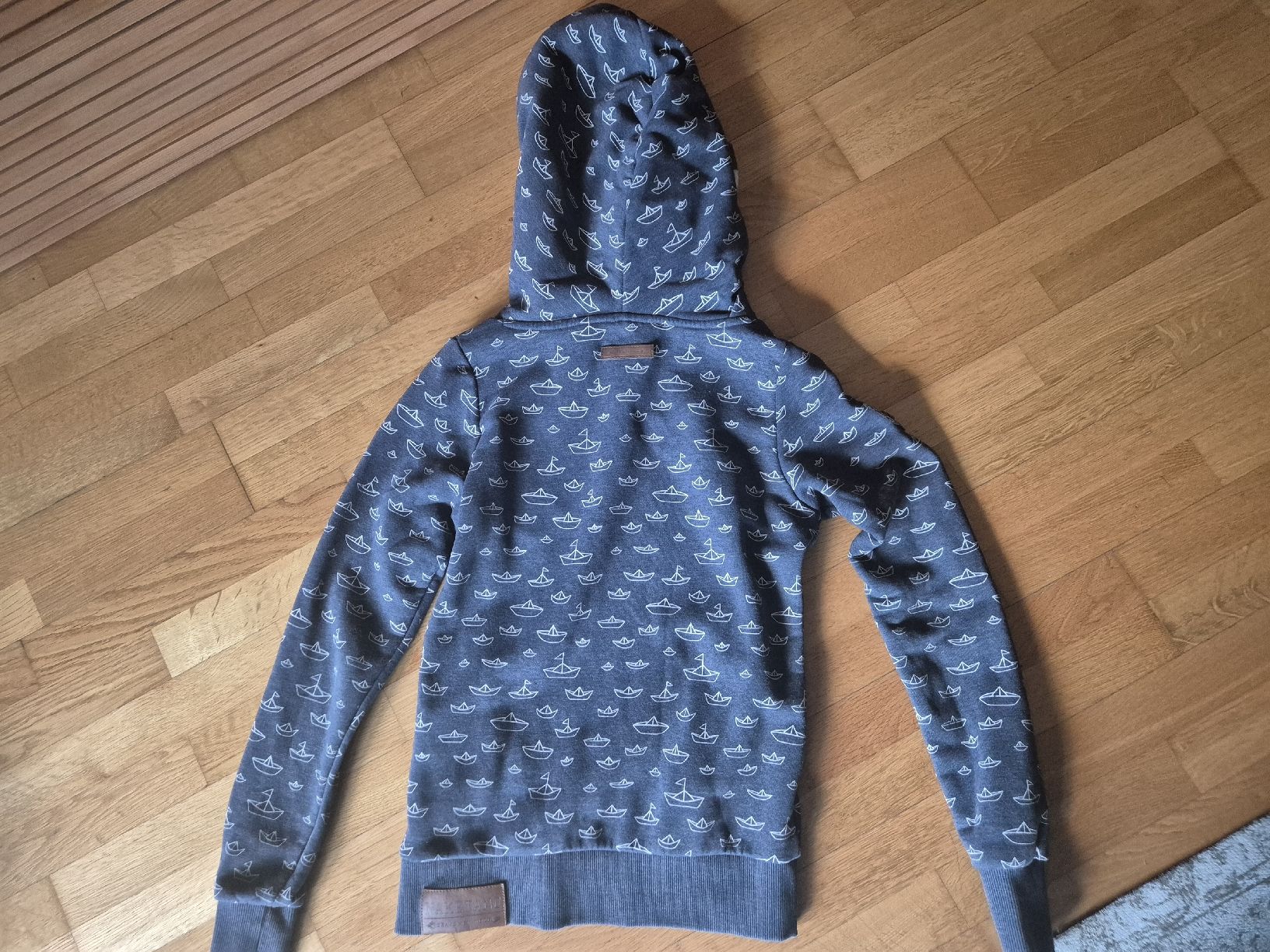 Naketano Pullover & Sweatshirts: Naketano Hoodie – Gebraucht aus Zürich von Chiara_