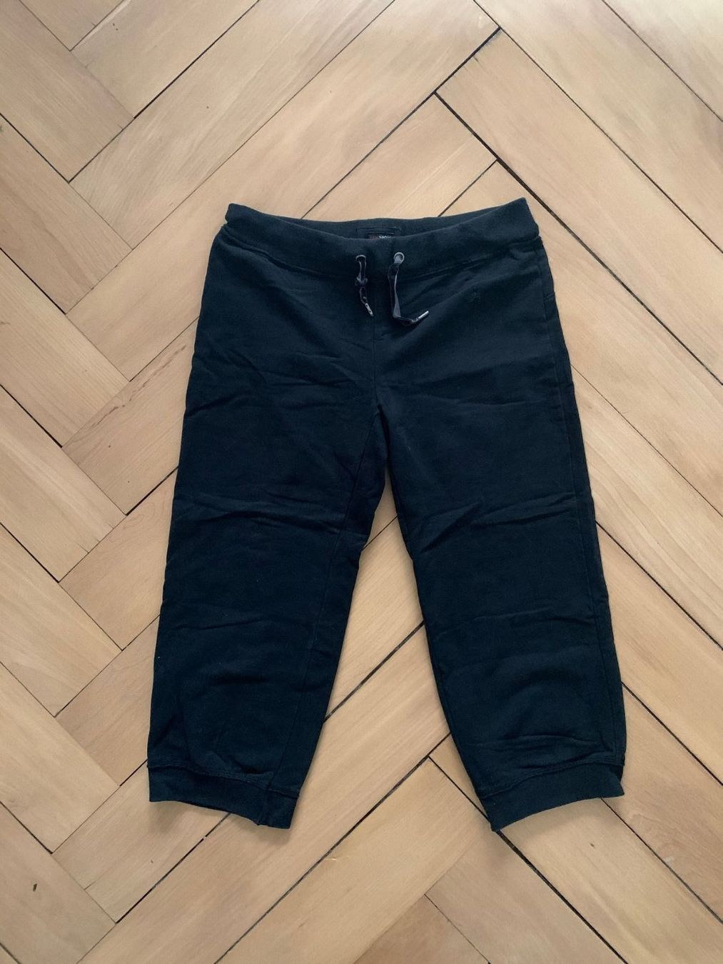H&M Pantaloni: Trainerhose schwarz halblang S – Usato da Zürich venduto da Diazaio