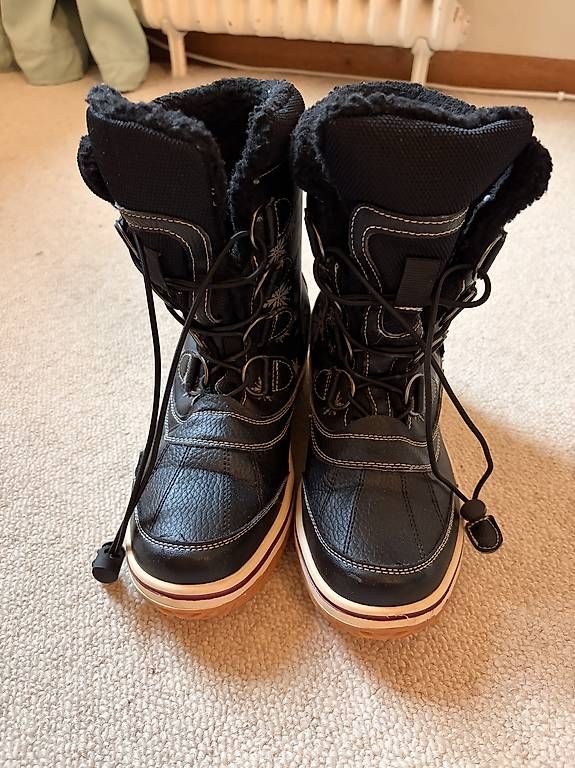 Chaussures femmes: Winterstiefel 39 – D'occasion à Stäfa par Vivilea64