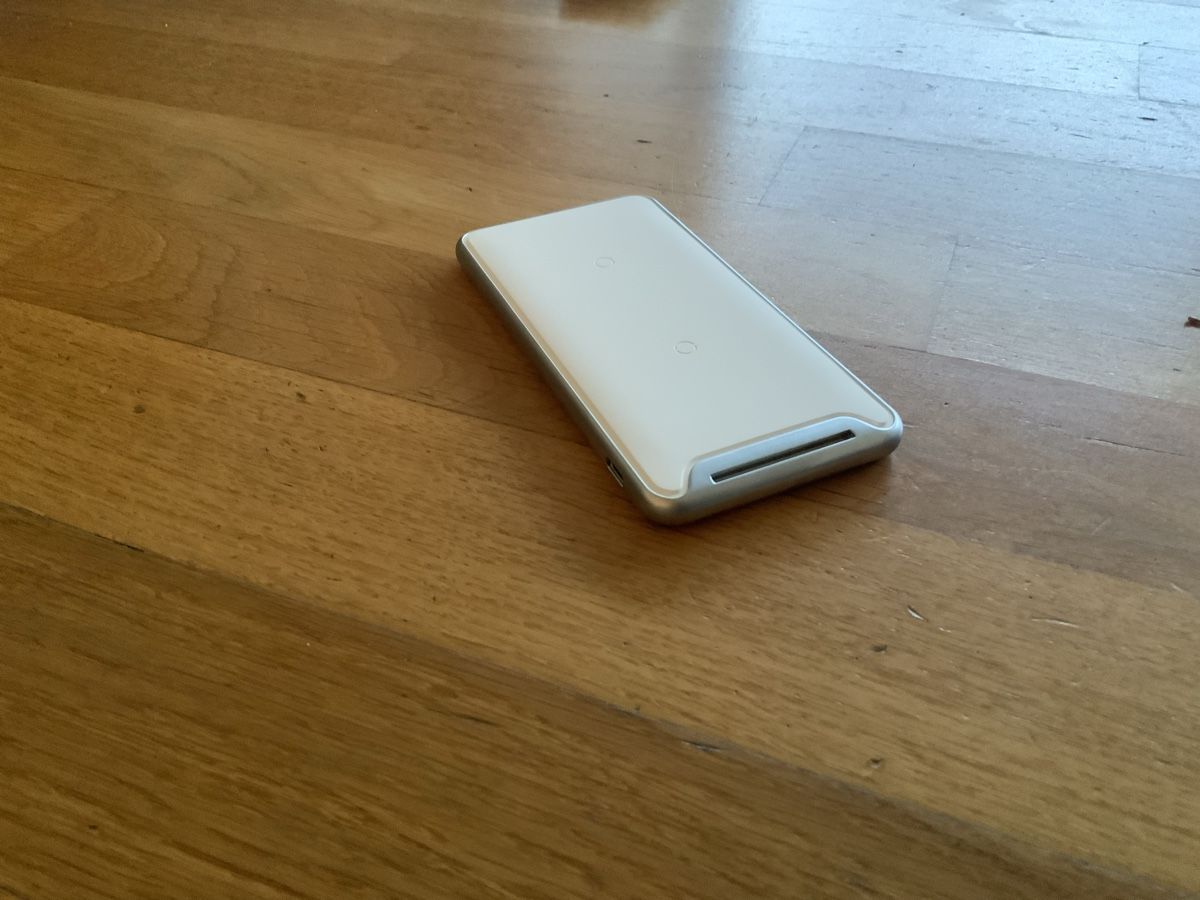 Baseus Caricabatterie: Baseus - Three-Coil Wireless Charging Pad – Nuovo (secondo la descrizione) da Zug venduto da nemka3 1