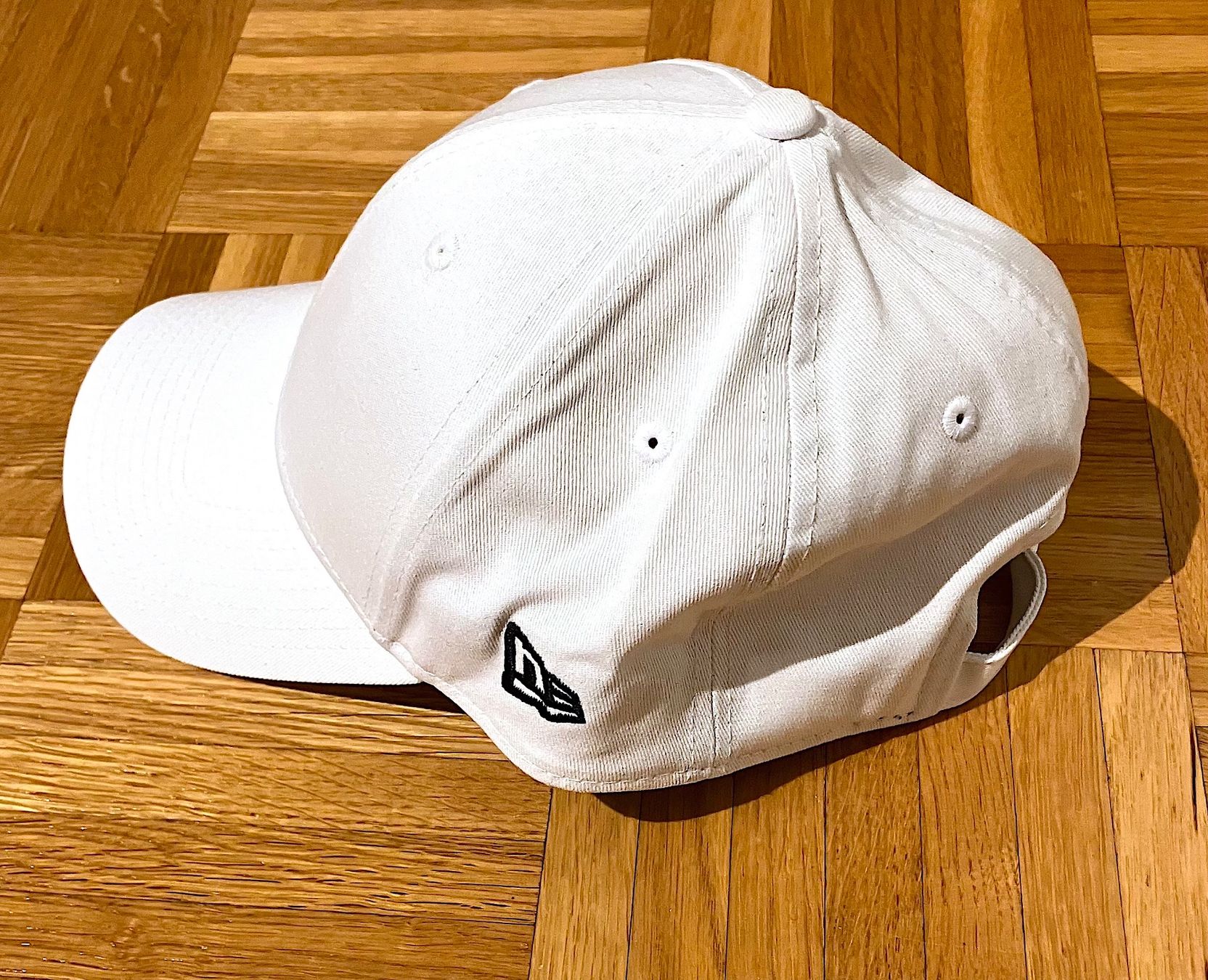 New Era Copricapi, berretti & cappellini: Casquette New Era 9Forty – Nuovo (secondo la descrizione) da Lausanne venduto da pebo02 1