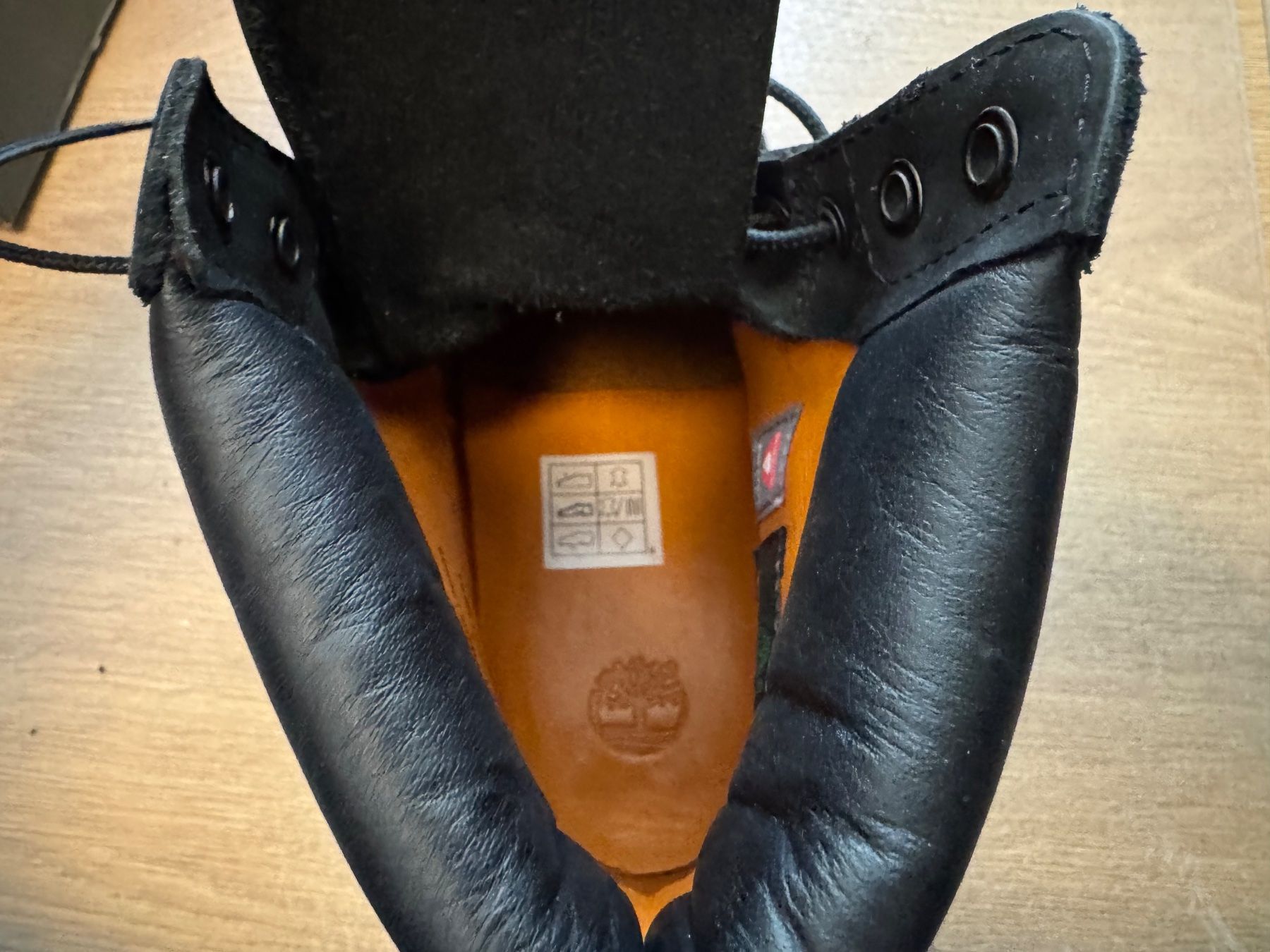 Timberland Herrenschuhe: Timberland 6" Premium Black Boots – Neu und originalverpackt aus Hochdorf von Frogi456 6