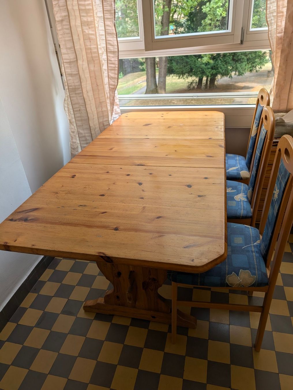 Tables: Table à manger en bois massif – D'occasion à Genève par Maria11 4
