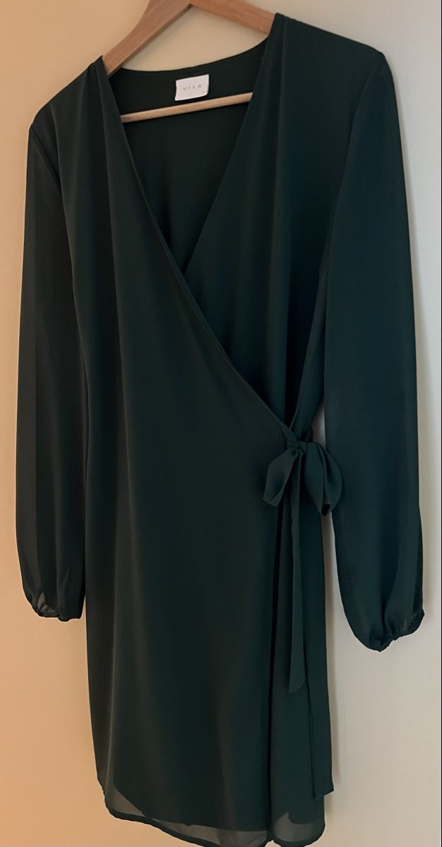 Vila Vestiti: Dunkelgrünes VILA Kleid, Grösse 38 – Usato da St. Gallen venduto da mir_dlk7