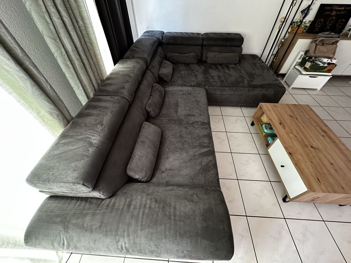 Sofas: Sofa grau, Microfaser 320x220cm ab 1.- – D'occasion à Niederbipp par Roeschu77 1