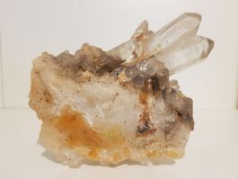 Bergkristall Gruppe, natuerlich gewachsen