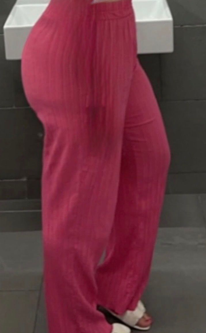 Pantaloni: Women's Pink Trousers – Usato da Zürich venduto da onlyifashion