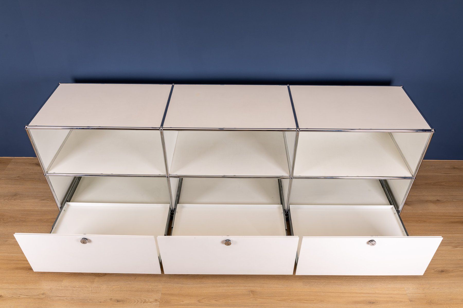 USM Étagères: USM Designer Sideboard in weiss – D'occasion à Winterthur par Restored 1