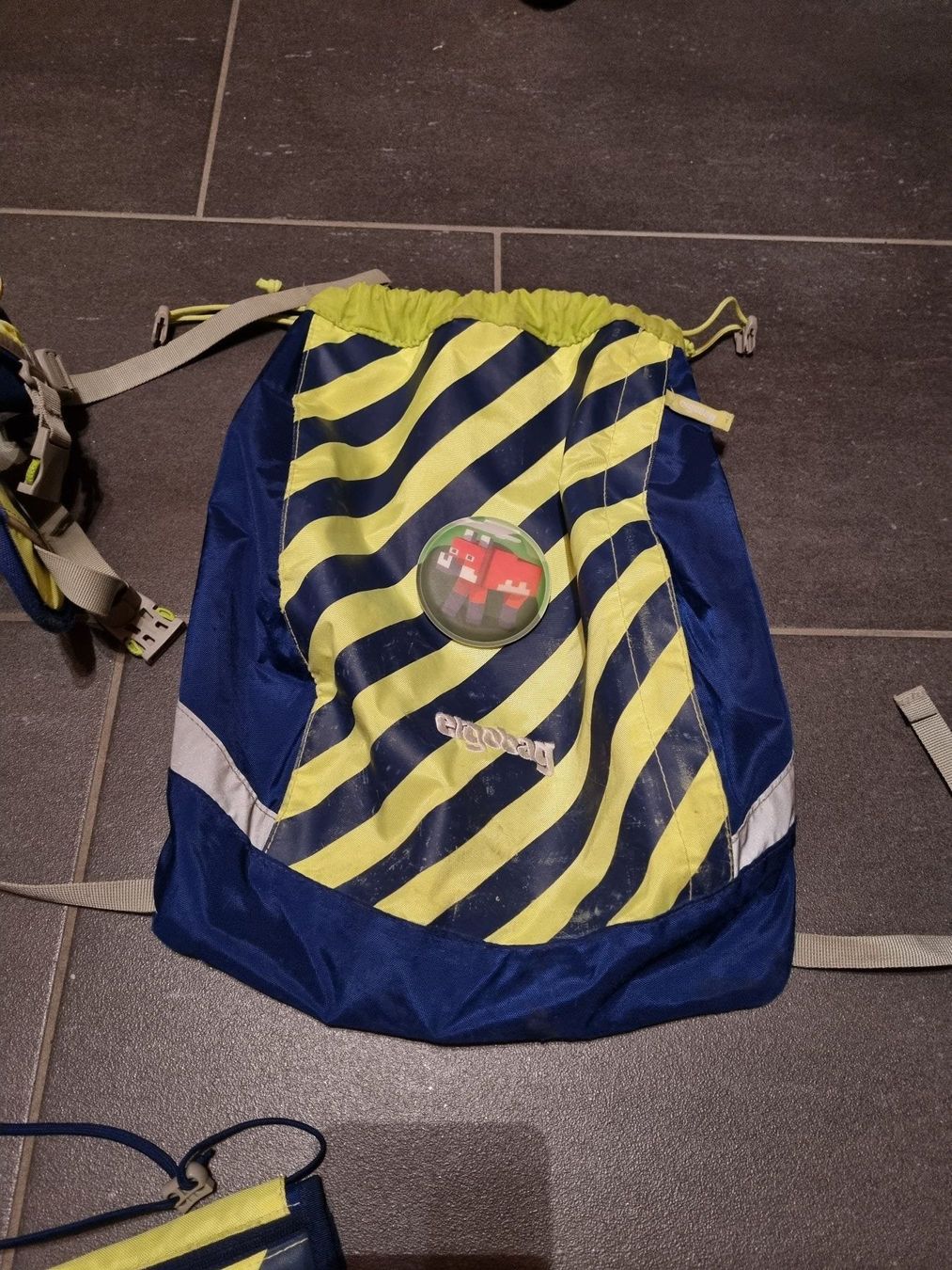 Sacs & sacs à dos: Kinderschulsack Ergobag IllumiBär – D'occasion à Rothenfluh par Sawi80 3