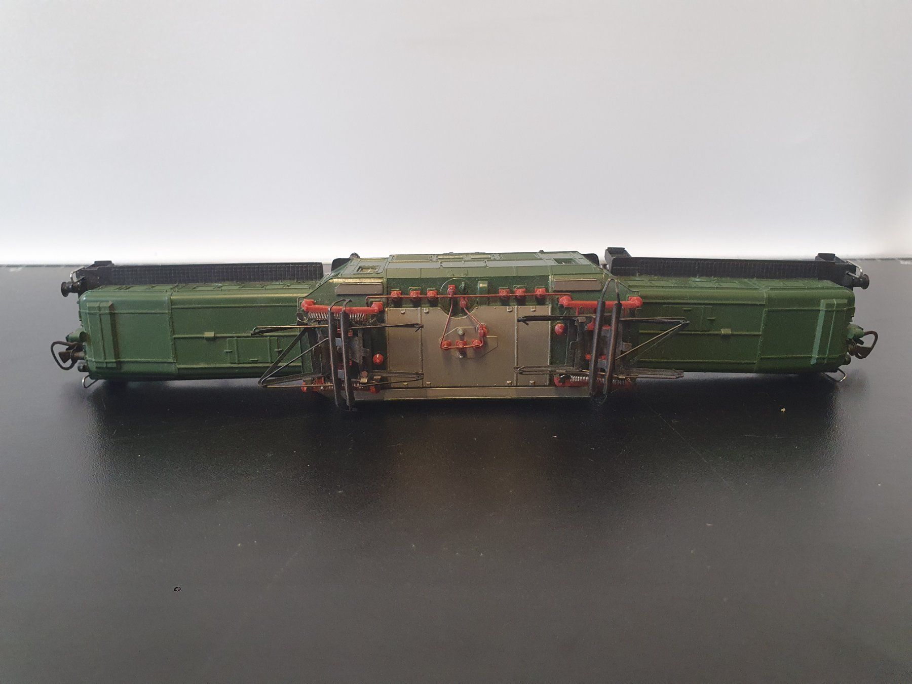 Märklin Modellini di ferrovie: MÄRKLIN: SBB KROKODIL GRÜN – Usato da Biglen venduto da taunus82 6