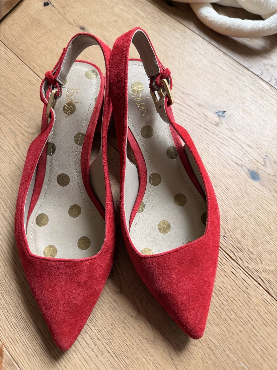 Damenschuhe: Boden Red Suede Slingback Block Heels, Size 37 EU Nice! – Neu (gemäss Beschreibung) aus Männedorf von iza04