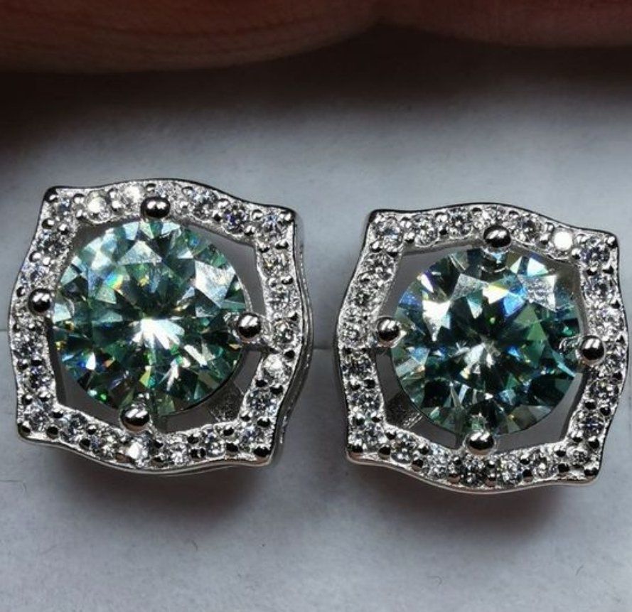 Orecchini pendenti & Orecchini a lobo: Boucles d'oreille argent avec moissanites 2 ct certifié GRA – Nuovo e nell'imballaggio originale da Reconvilier venduto da Tsma67