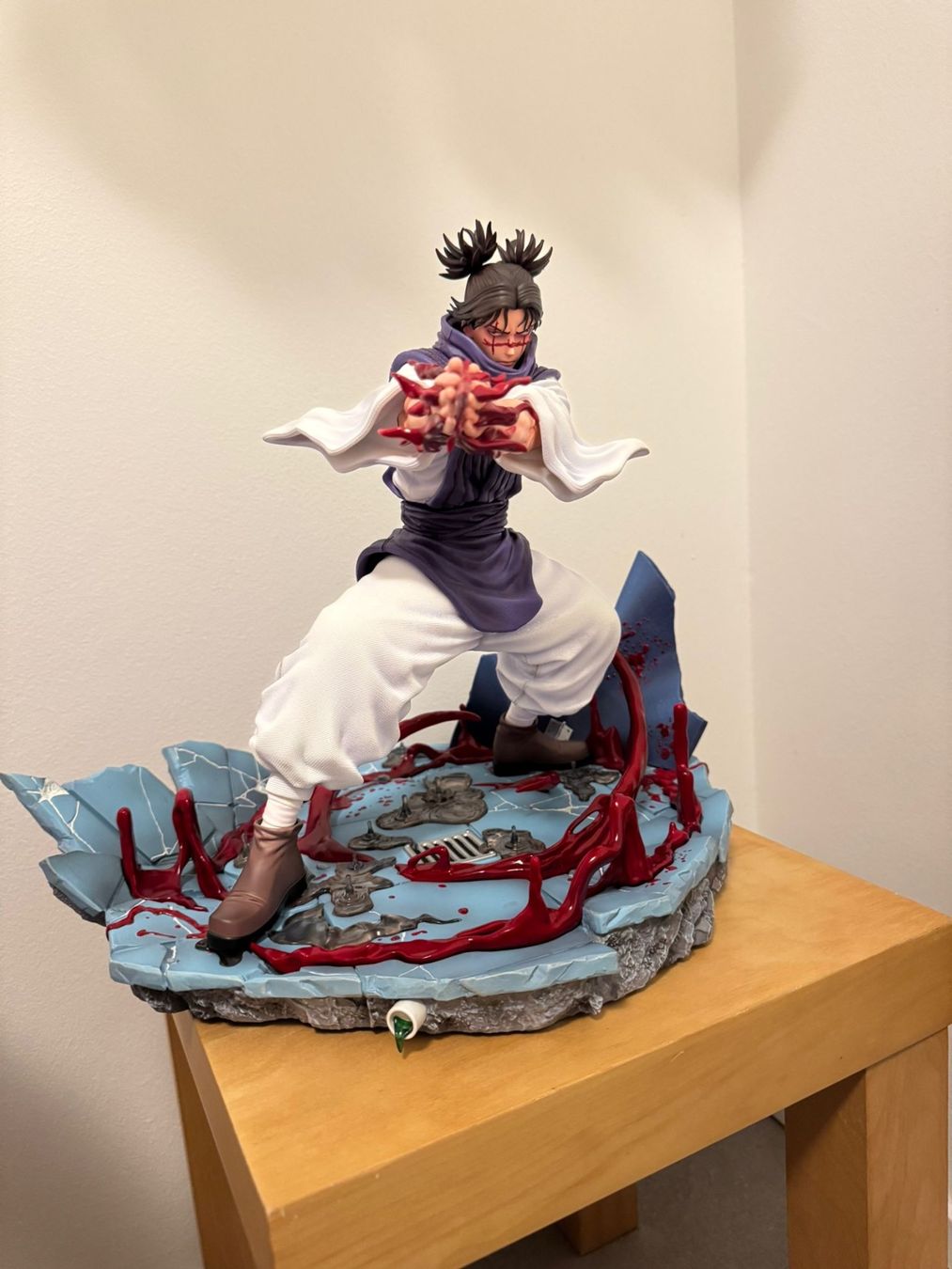 Statuette: Choso resin statue – Usato da Lumino venduto da mar_9pn2