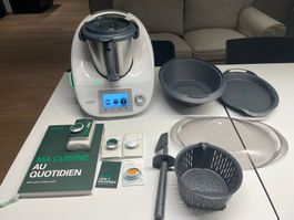 Thermomix TM5 et 10 accessoires