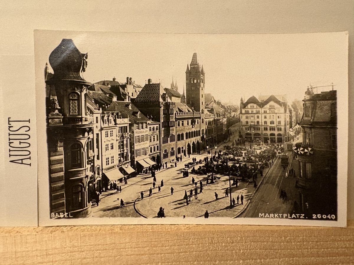 Cartes postales: AK Basel Marktplatz ( früher ) – D'occasion à Rümlang par Kartenpost1