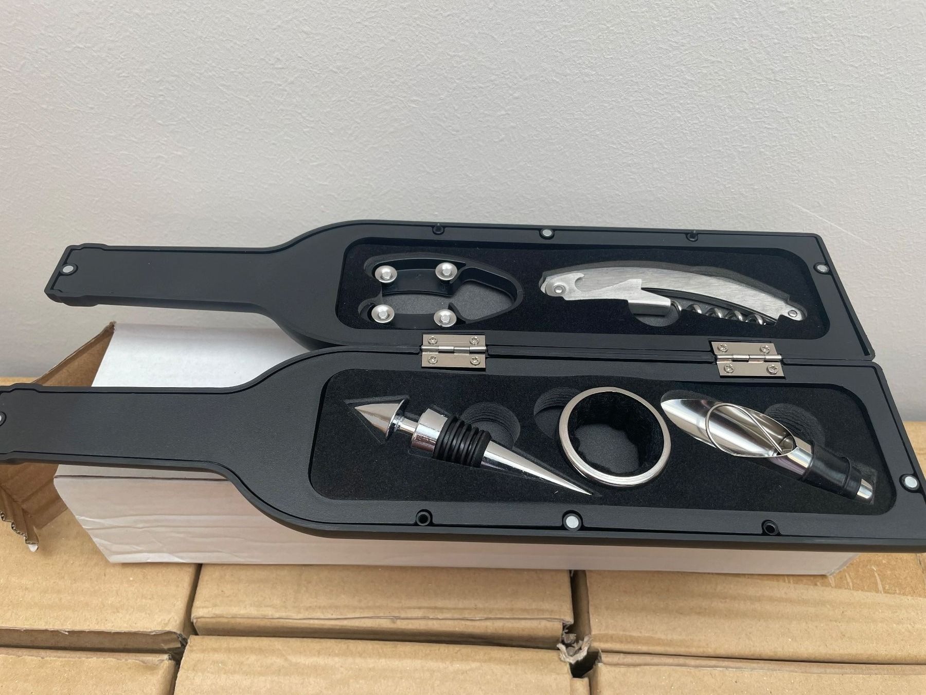 Apribottiglie & Tappi per chiusura: Flaschenöffner/Weinöffner/Geschenkbox/Neu/OVP – Nuovo e nell'imballaggio originale da Volketswil venduto da rubin74 1