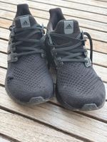 Adidas Ultraboost Gr. 46 / 11.5 – stark getragen – defekt –