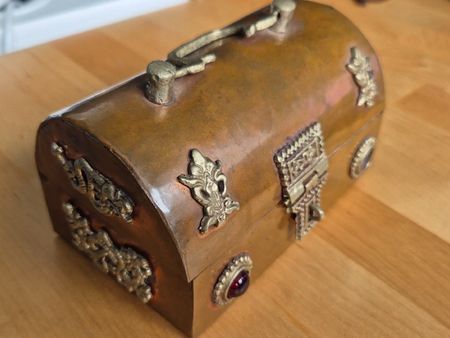 Vintage Schmucktruhe -kassette/Schatulle, goldene Details