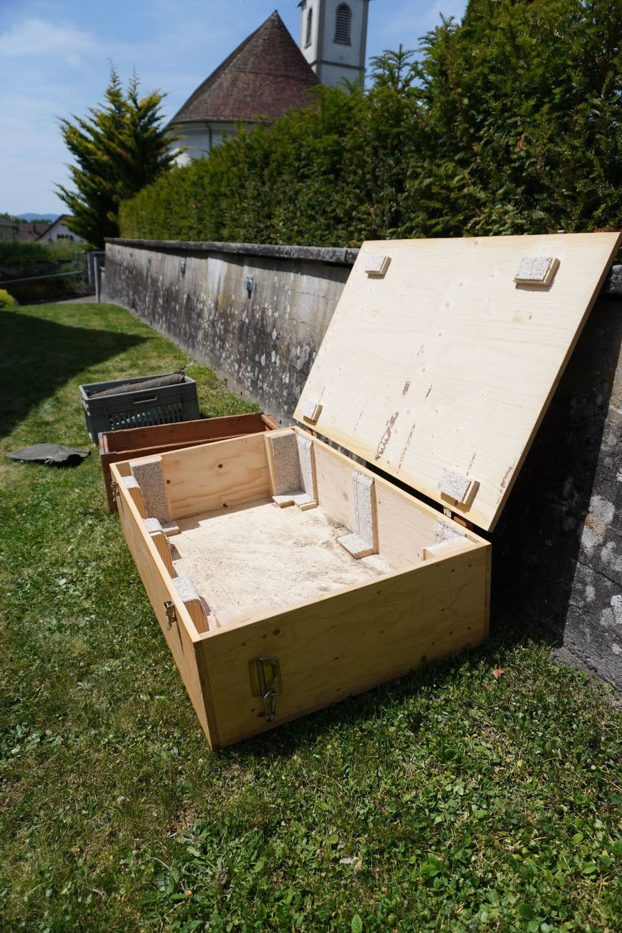 Casse di trasporto: Robuste Kiste aus Holz – Usato da Wettingen venduto da r_6wxy 1