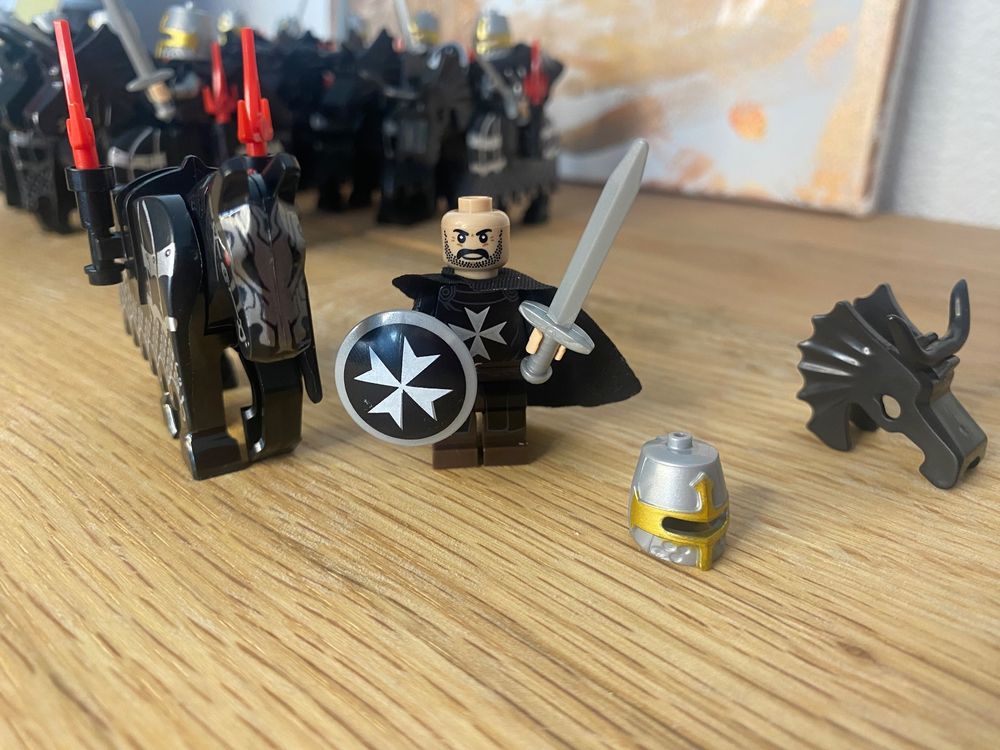 10 schwarze Tempel Ritter mit Pferde -Minifiguren - für Lego (Neu und ...