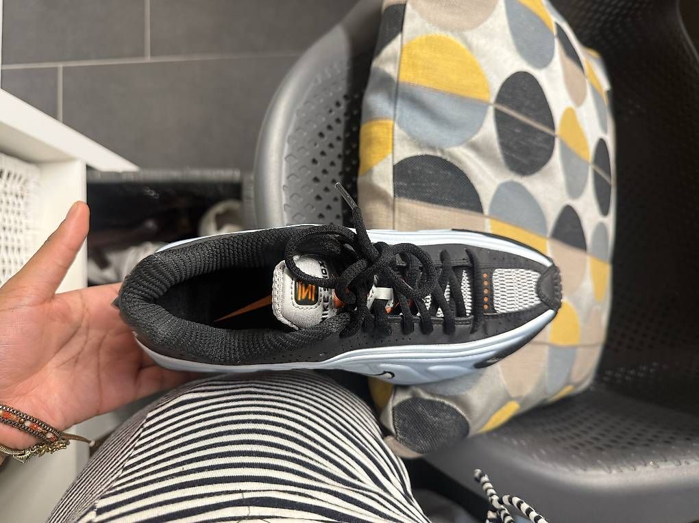 Scarpe da uomo: Nike Shox  – Nuovo e nell'imballaggio originale da Zürich venduto da D.Santo 1