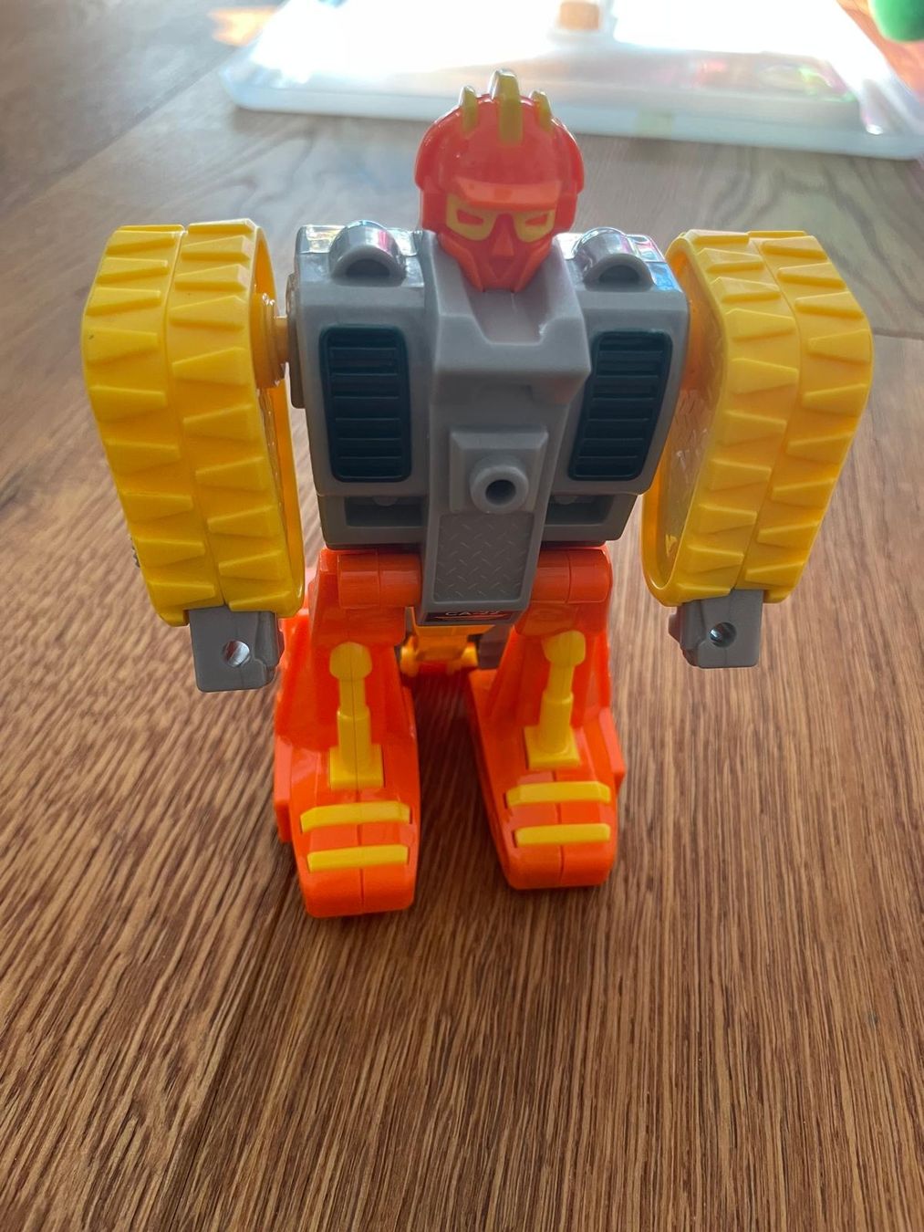 Spielzeuge: Transformable Construction Toy Robot Yellow Orange  – Neu (gemäss Beschreibung) aus Zürich von mar_h988 1