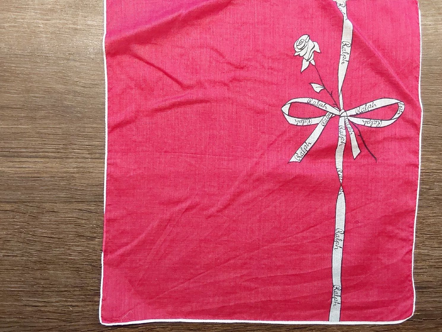 Sonstige Kleidung & Accessoires: Taschentuch rot Motiv Ralph – Gebraucht aus Köniz von scopello12