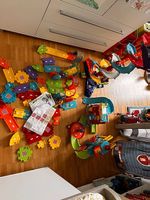 VTech Tut Tut Bahn mit Turm, Feuerwehr und Polizeistation