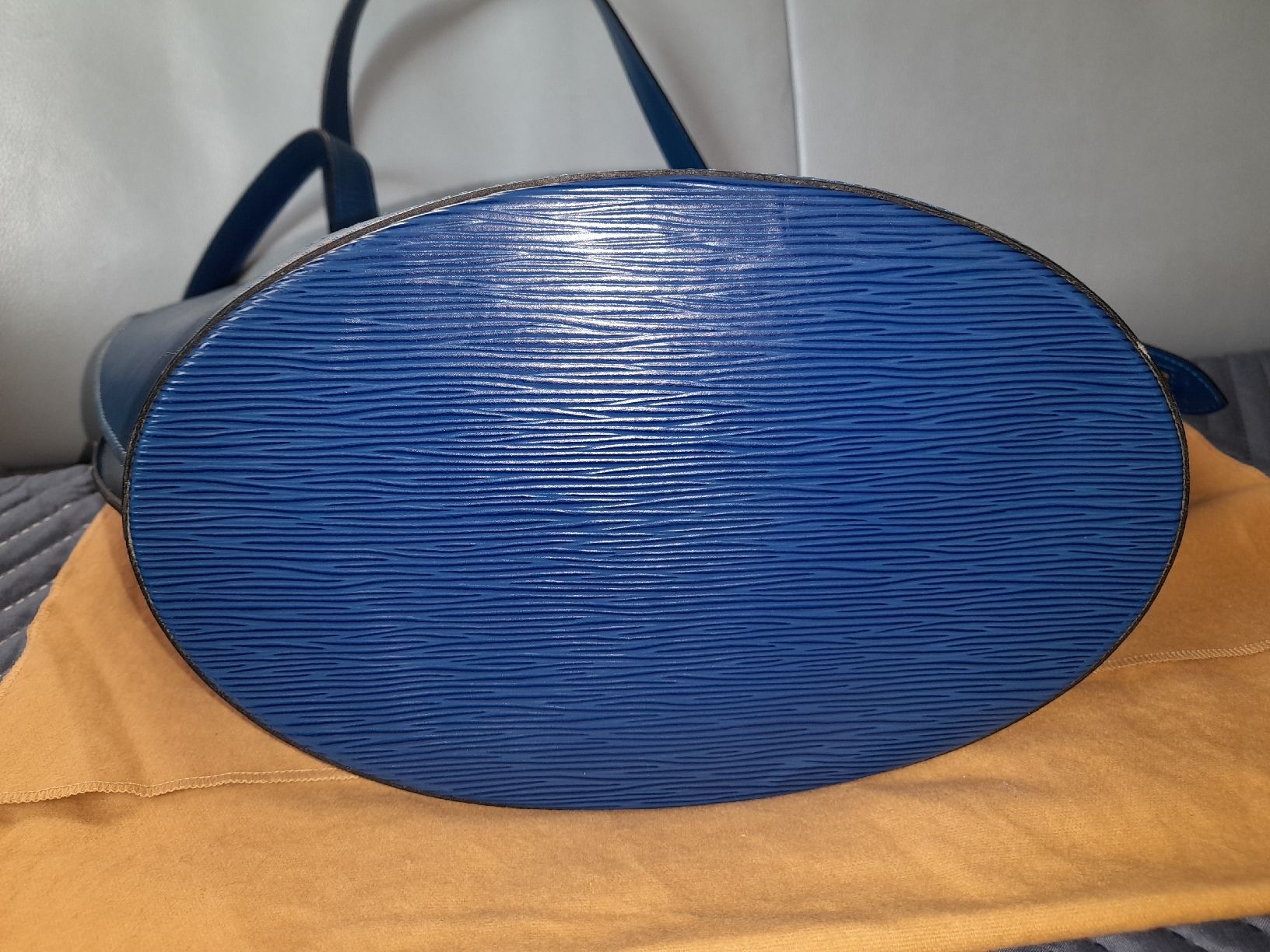 Louis Vuitton Taschen für Damen: Epi LV St.Jacques – Gebraucht aus Thun von maya190 2