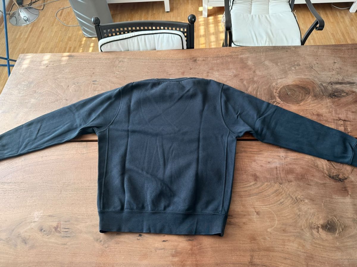 Nike Maglioni & Felpe: Nike Pullover dunkelblau Grösse S guter Zustand – Usato da Zürich venduto da michael.frei 1